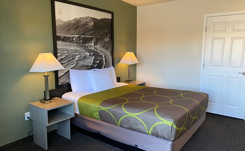 Monterey, California Hotel One Queen Bed
